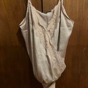 Abercrombie & Fitch large cami bodysuit lace mauve color